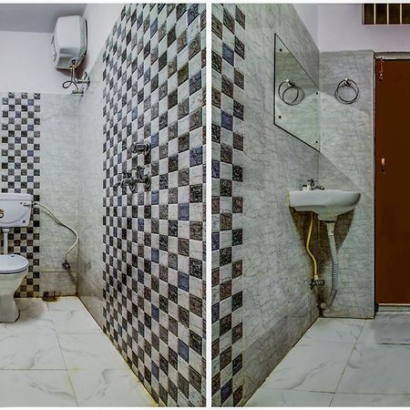 Hotel Oyo Flagship Spc & Span Jamshedpur Esterno foto