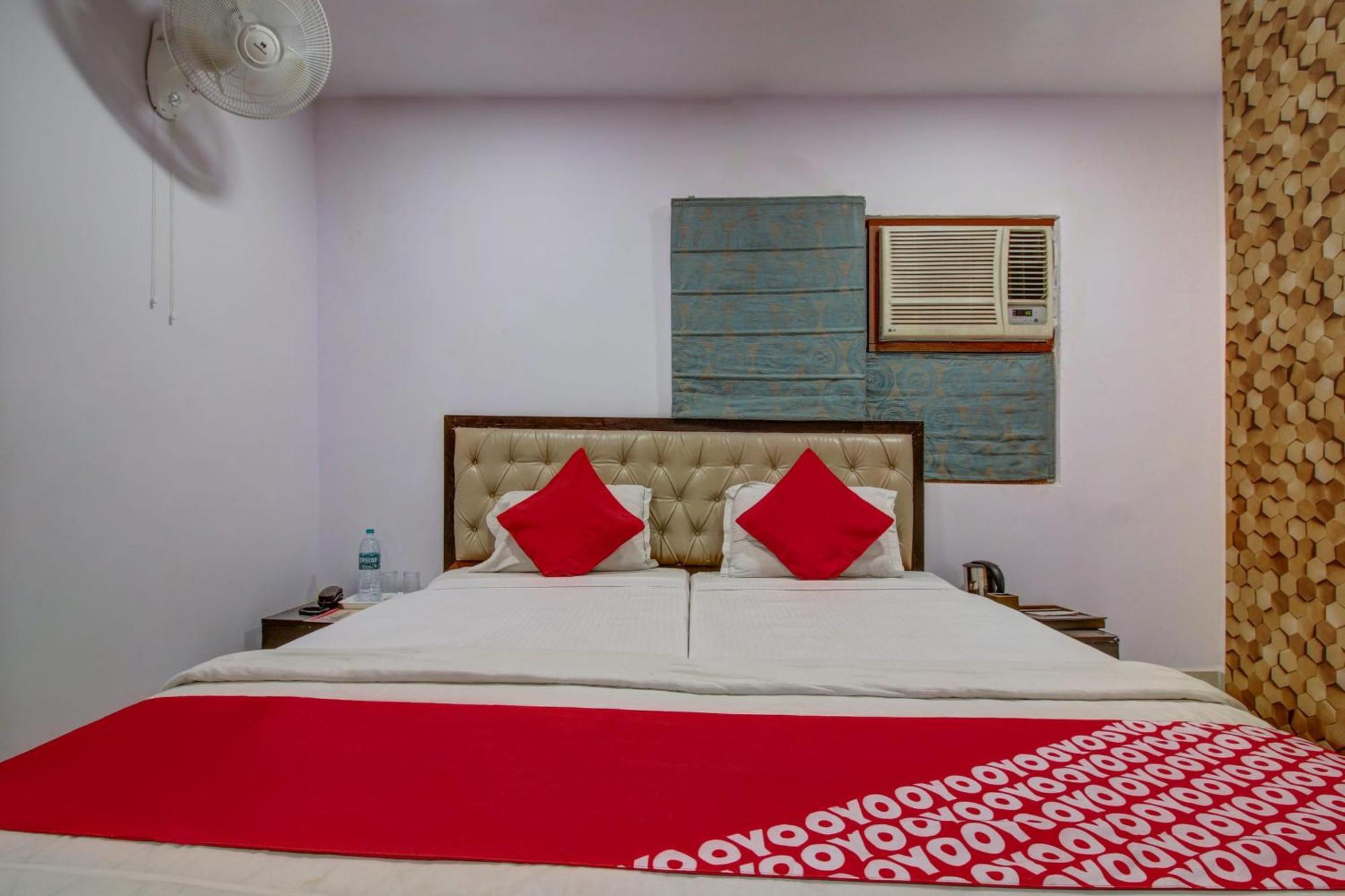 Hotel Oyo Flagship Spc & Span Jamshedpur Esterno foto