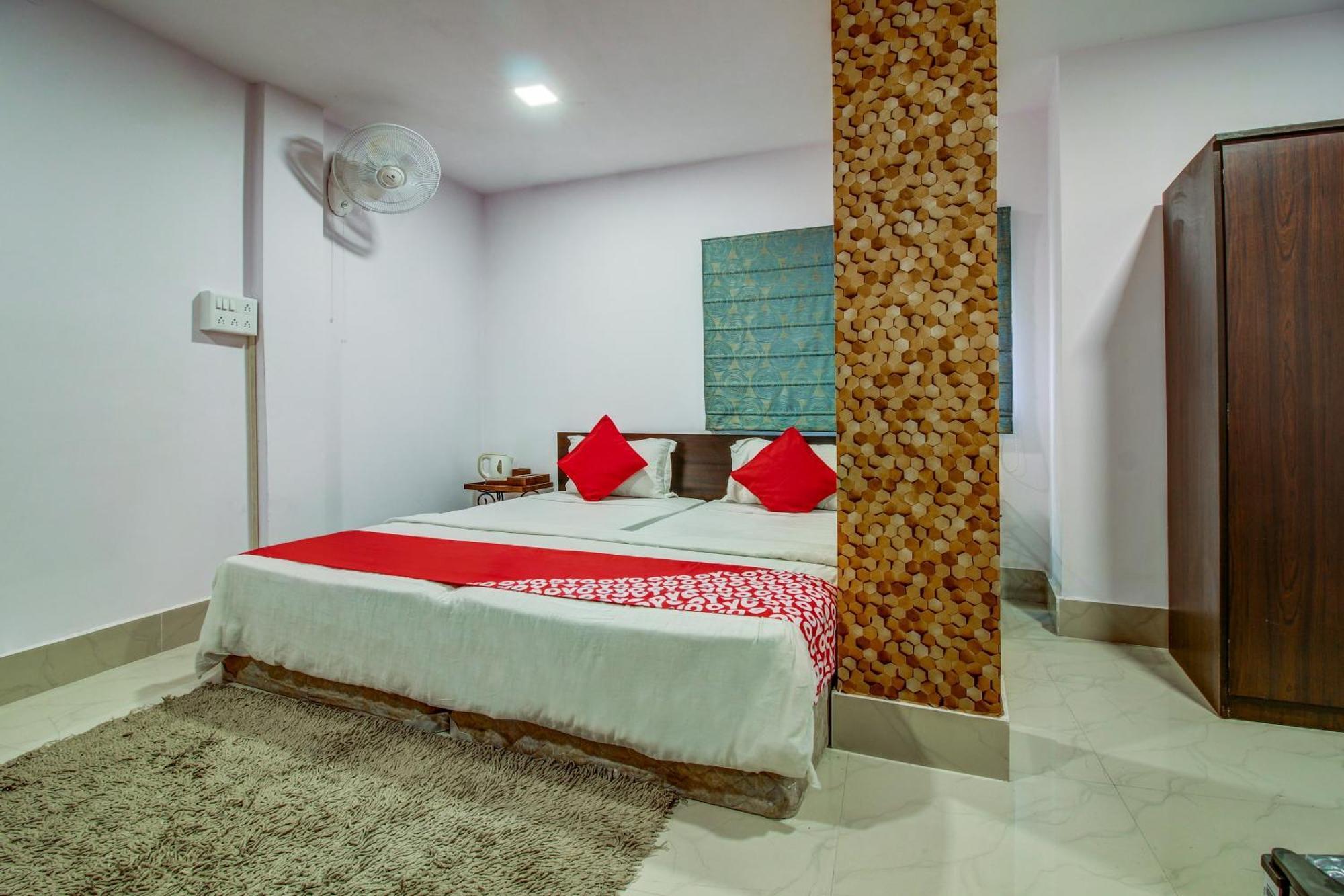 Hotel Oyo Flagship Spc & Span Jamshedpur Esterno foto
